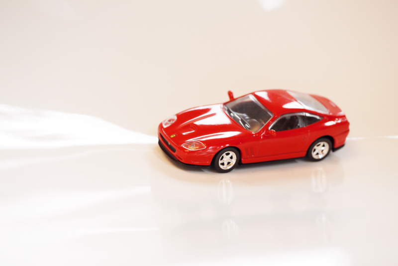 Illustration for article titled Kyosho Ferrari 2 1/64 #48 - Project Prancing Horse #48 - 2002 Ferrari 575 Maranello